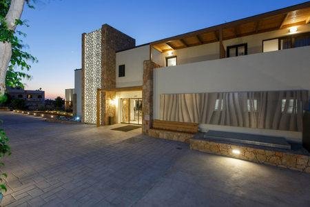 ALOE Boutique Hotel powered by Anissa Beach Crete | Holidays to Greek  Islands | Barrhead Travel